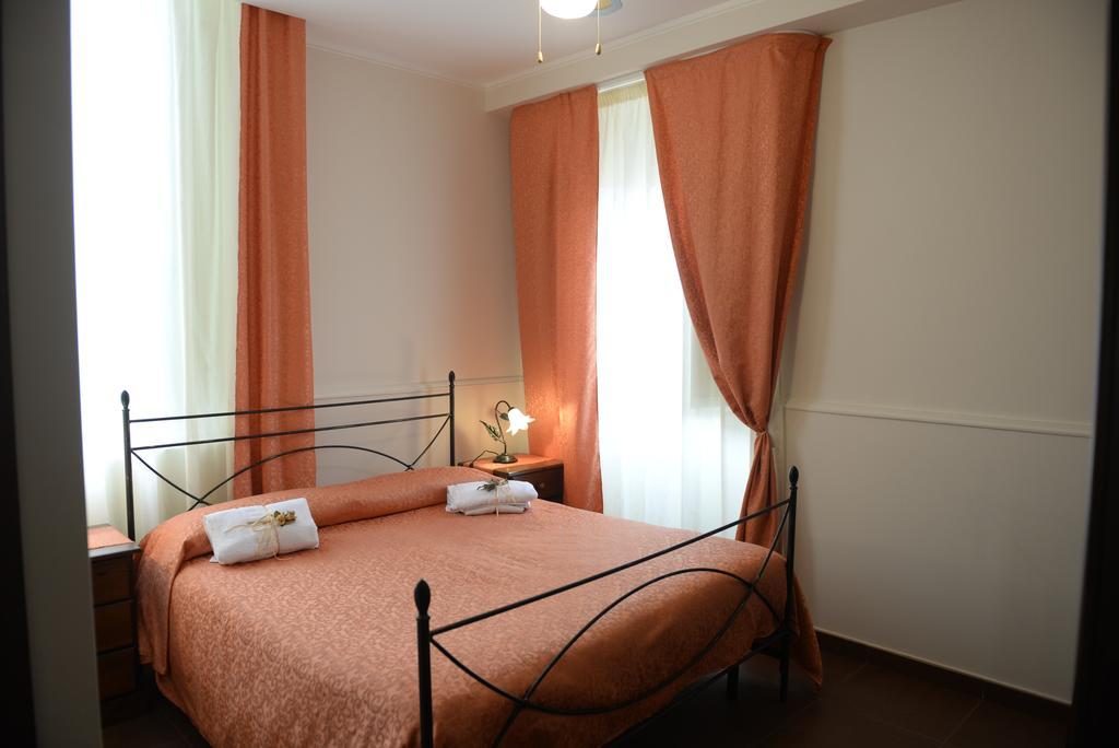 B&B San Leonardo Mascali Exterior photo