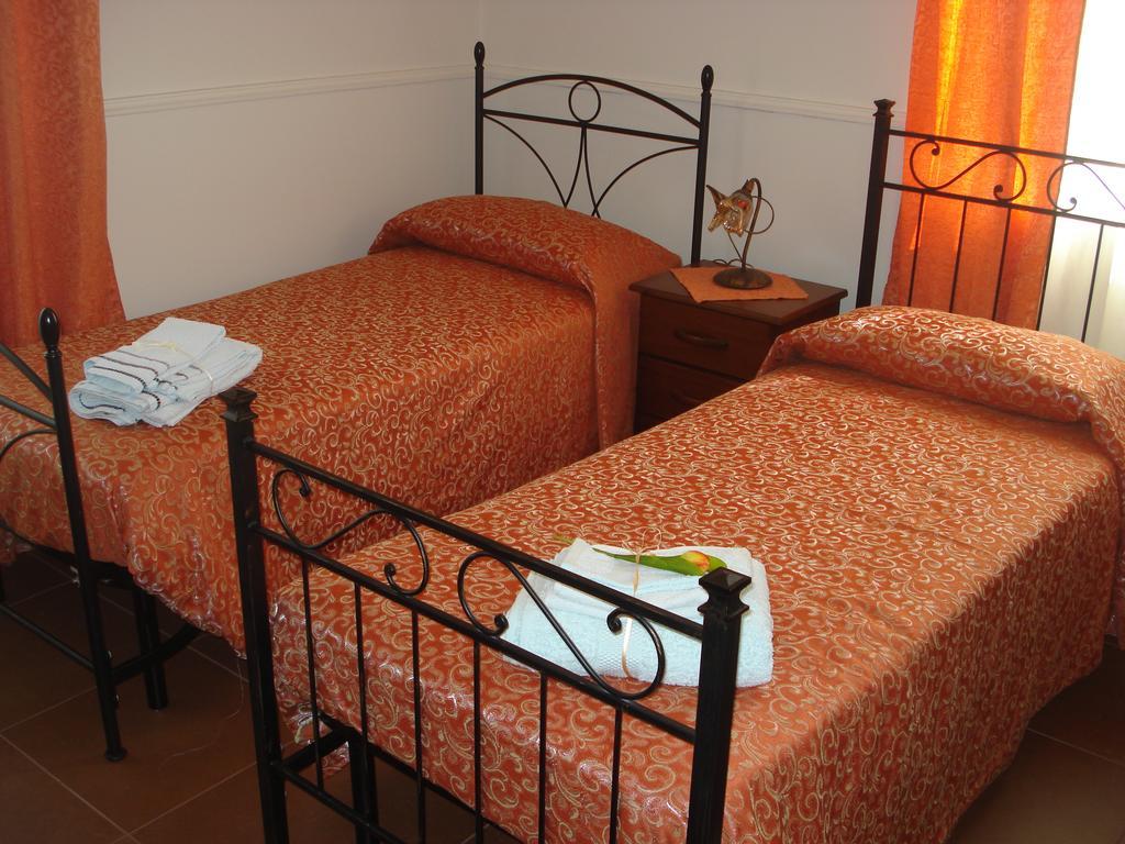 B&B San Leonardo Mascali Exterior photo